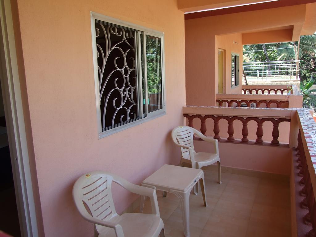 Empire Guest House Калангуте Екстериор снимка