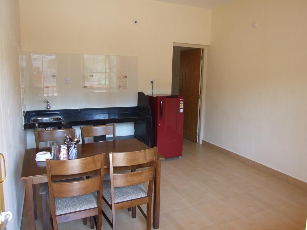 Empire Guest House Калангуте Екстериор снимка